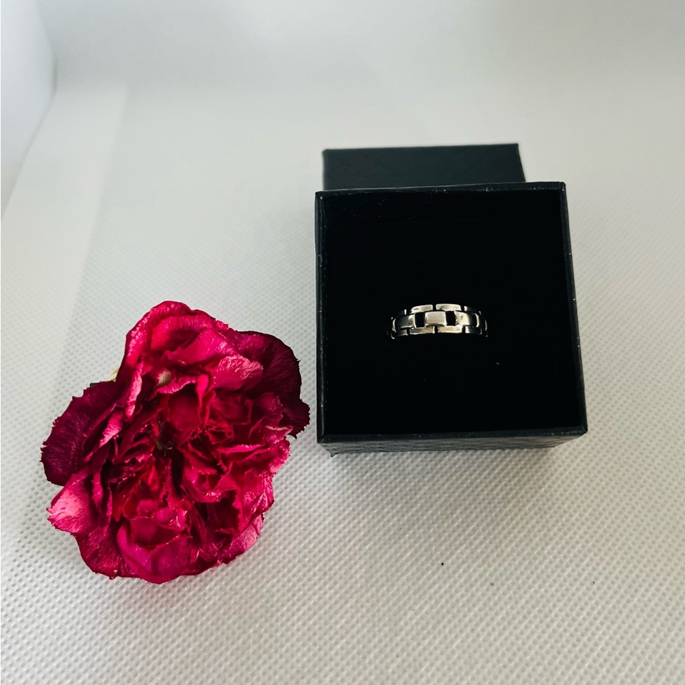 Unisex Vintage Banana Republic Silver Chain Link Ring - Size 8.0